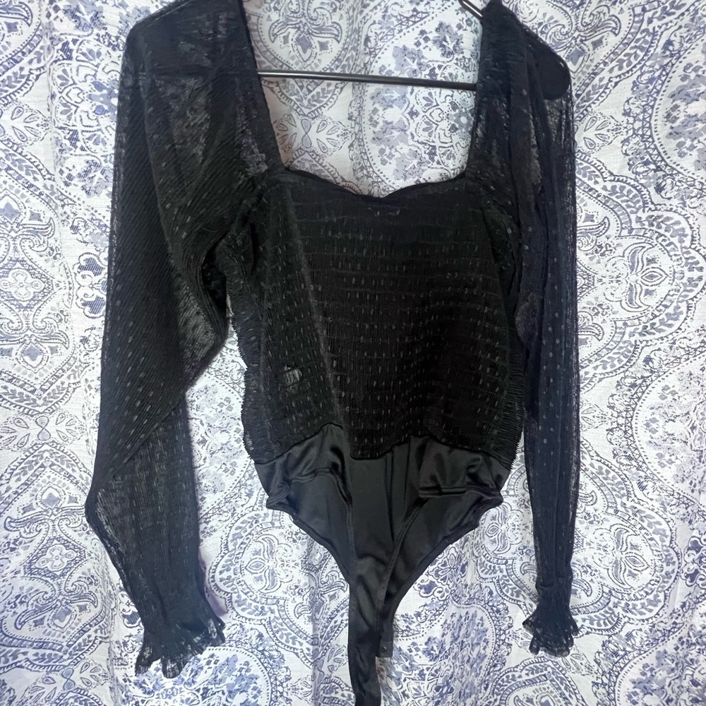 BLACK RUFFLE BODYSUIT - Picture 4 of 5